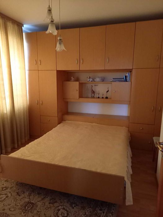 Продава се Тристаен апартамент в Шумен, Пазара - 156 кв.м за 1095 €/кв.м - Снимка #1