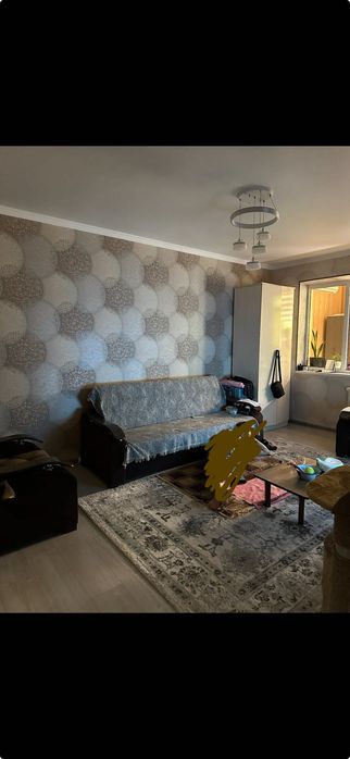 Продаётся 2-х комнатная кв в центре