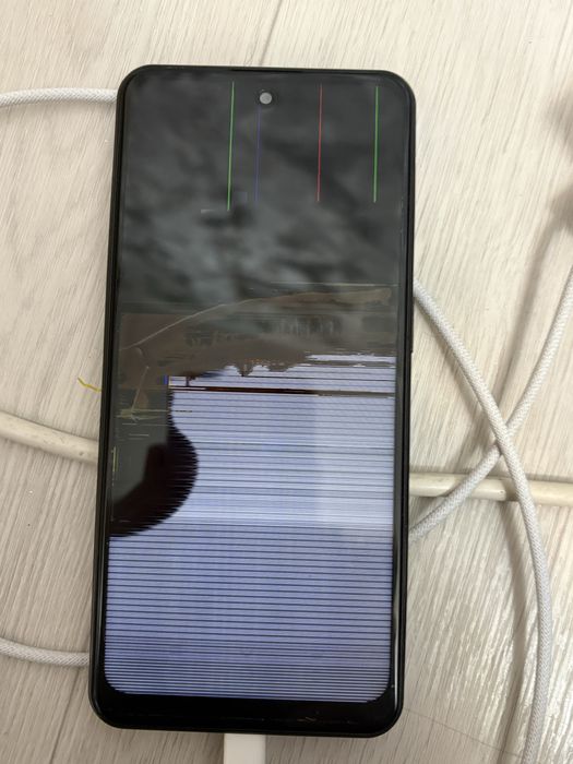 Поодам телефон недорого