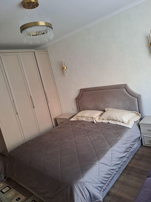 Продам спальный гарнитур в отличном состоянии