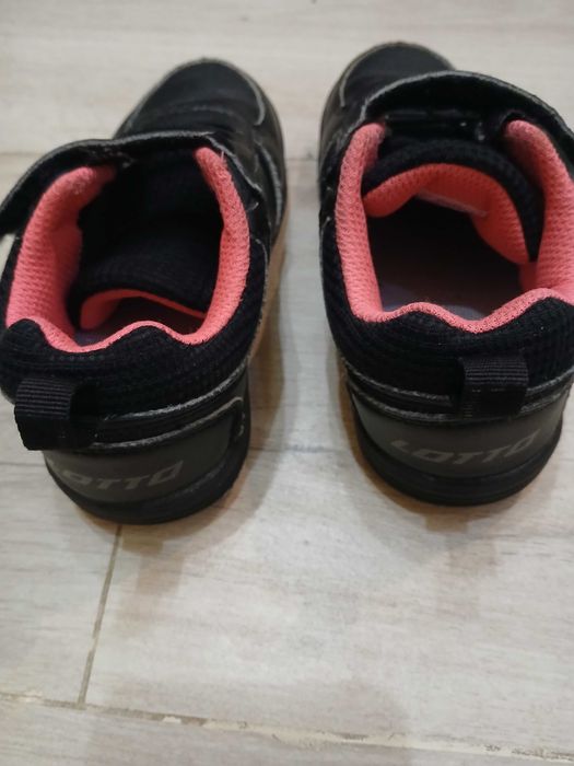 Детски маратонки Lotto 28 номер