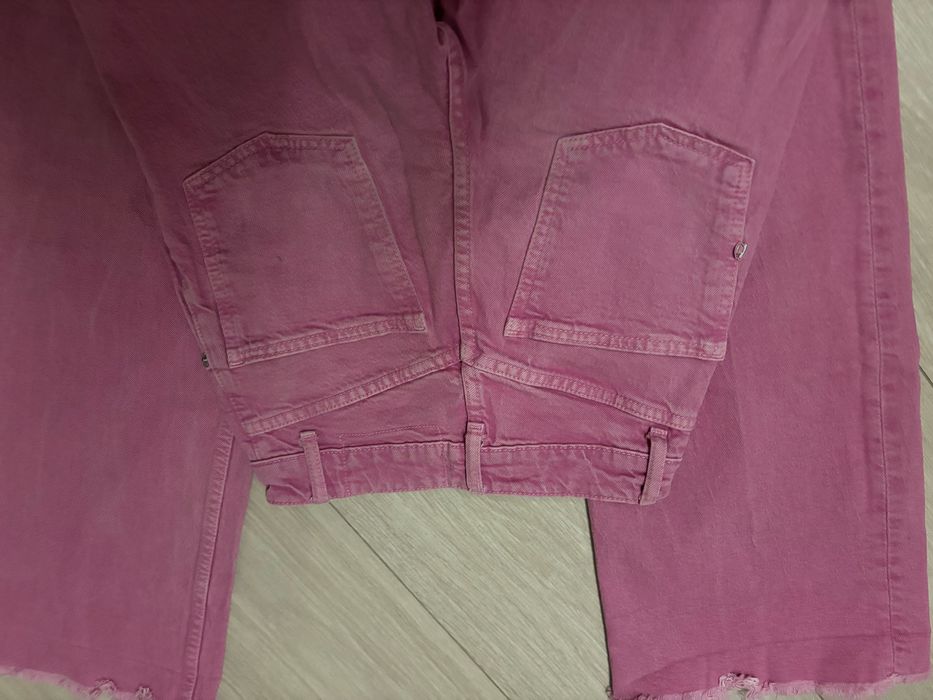 розовые джинсы Zara