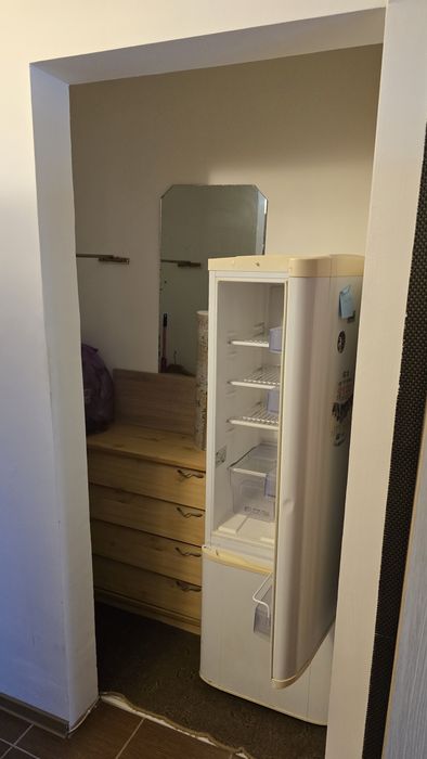 Garsoniera de închiriat