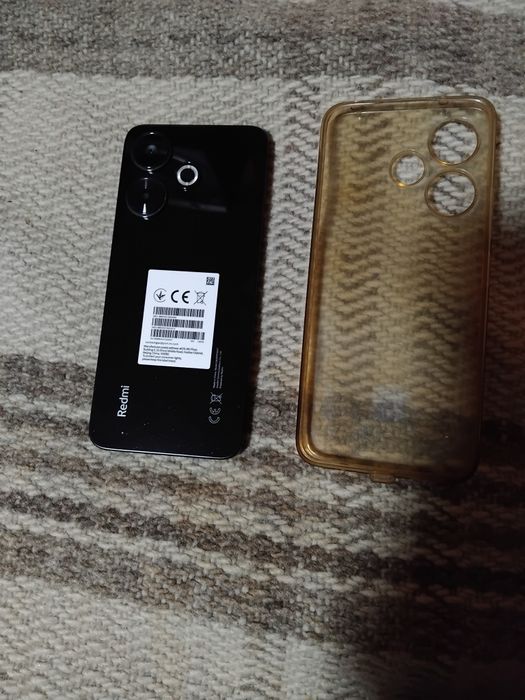 Продавам    Redmi   13