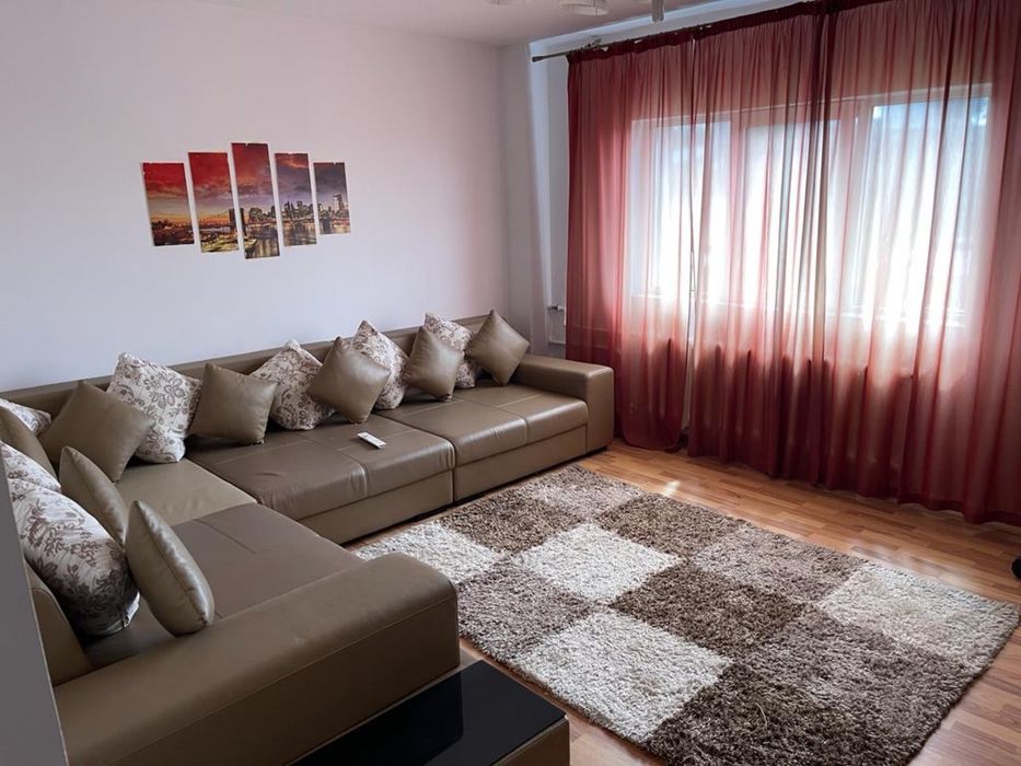 Inchiriez apartament 3 camere