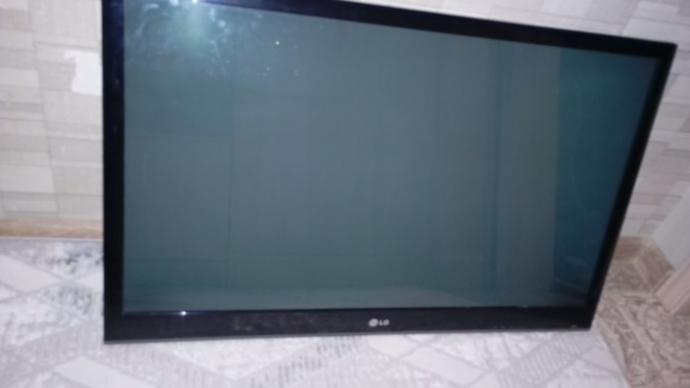 Телевизор LG 2010 года