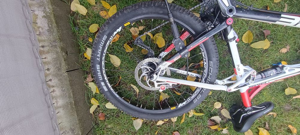 Bicicleta Cube AMS 110 full suspension