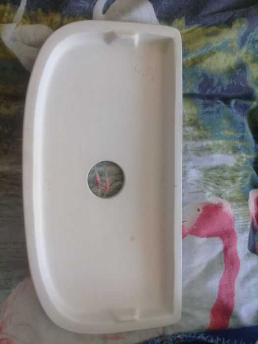 Крышки от бачков унитазов