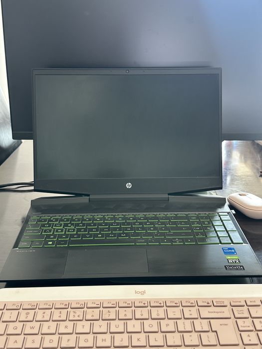 Продавам: HP Pavilion 15 (i5-11300H / RTX 3050 / 8GB / 512GB)
