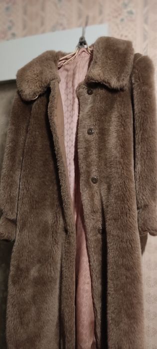 Шубы женские советские.