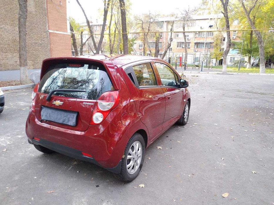 Chevrolet Spark, 2021 г/в, состояние отличное