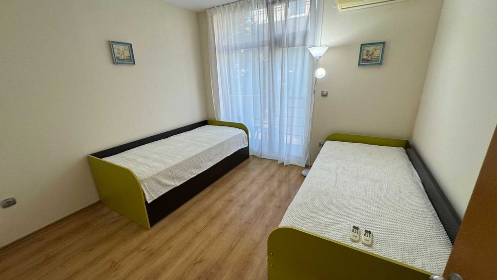 Обзаведен тристаен апартамент в близост до плажа, к-с „Нов изгрев“