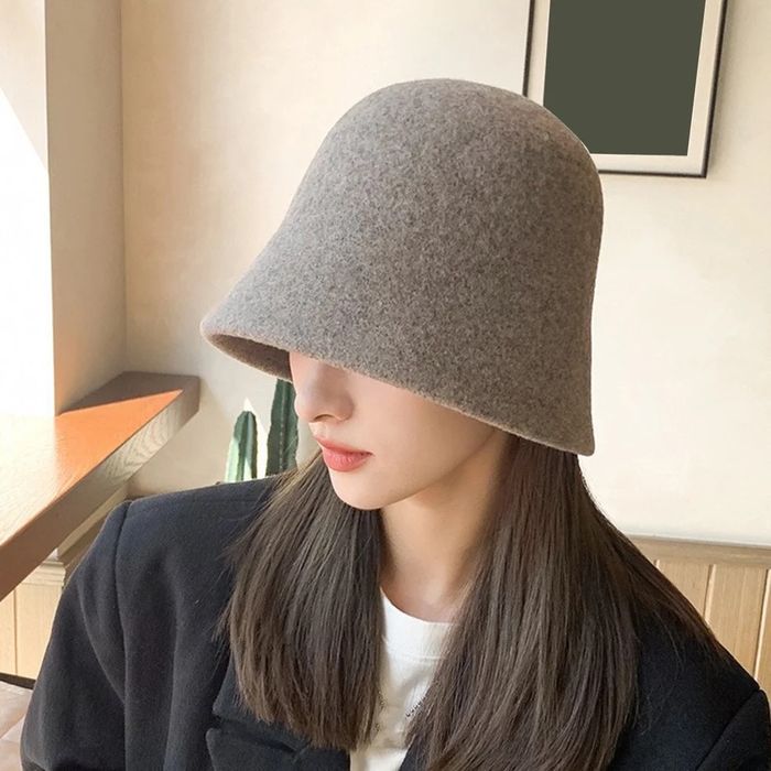 Вълнена шапка тип кофа Mango