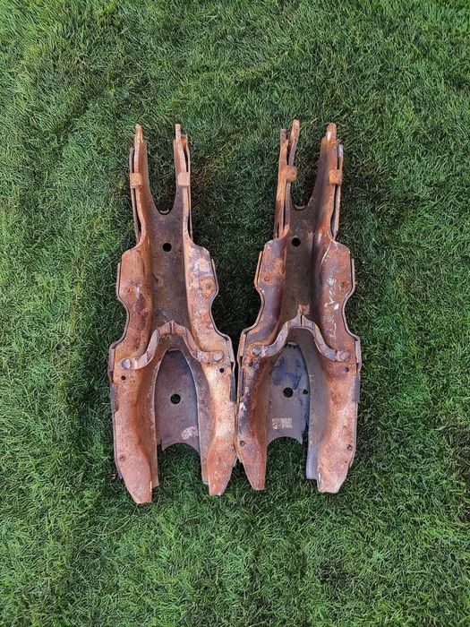 Запчасти на Mercedes W220