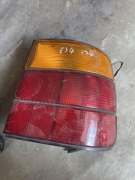 Фонарь правый на бмв е34