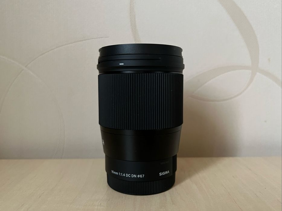 Обектив за Sony E Mount - Sigma 16mm f1.4