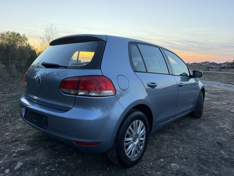 VOLKSWAGEN Golf 2010 — imagine 4