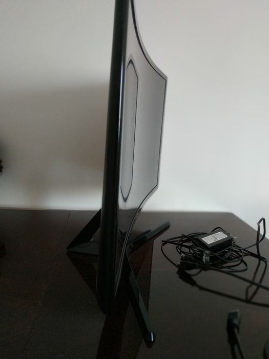 Монитор  Samsung