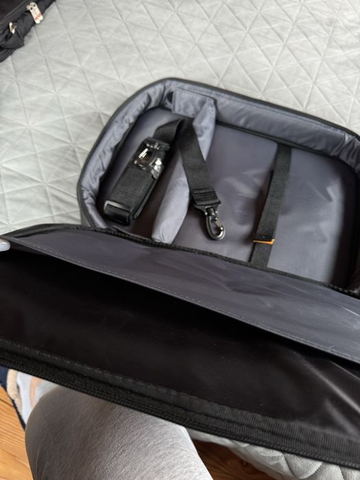 Чанти за лаптоп Case Logic