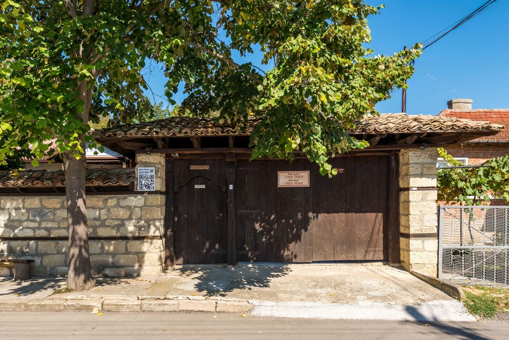 Продава се Къща в Варна, Гръцка махала - 185 кв.м за 1622 €/кв.м - Снимка #23