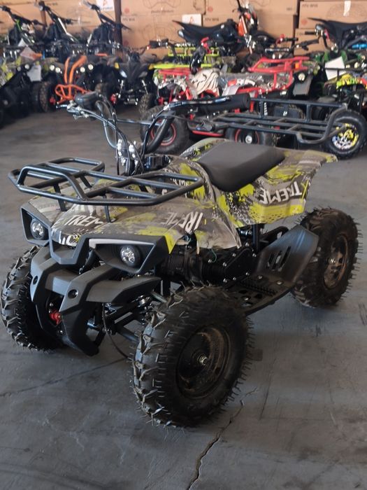 ATV quad 49cc puțin prăfuit la mâna a doua puțin utilizat merge perfect