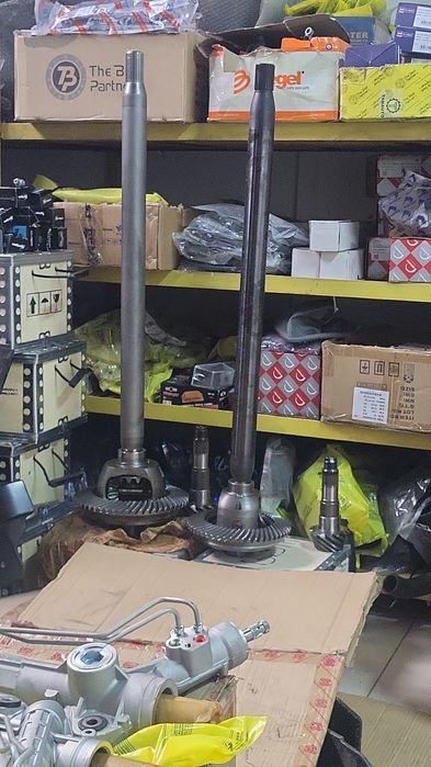 Мерседес -Спринтер  запчасти