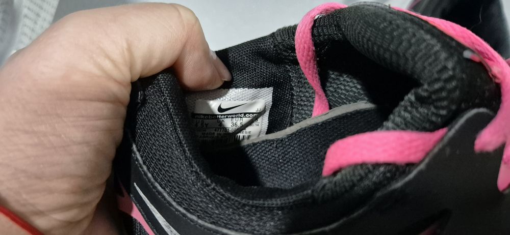 Маратонки Nike 5 чифта