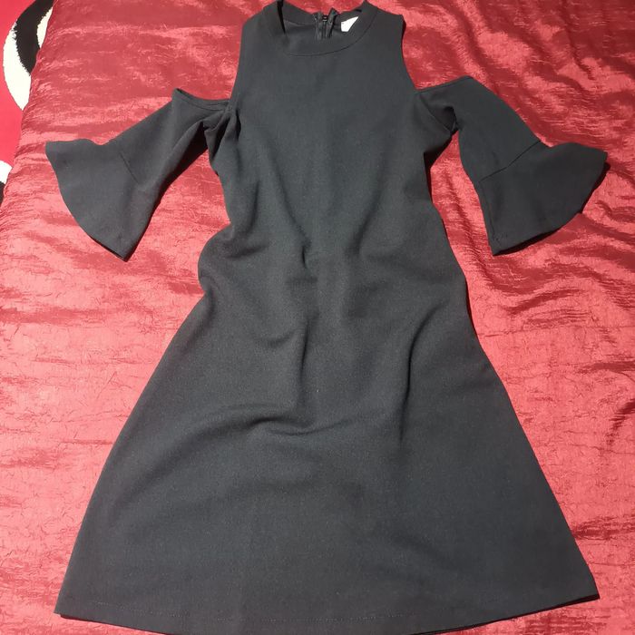 Рокли и официални блузи