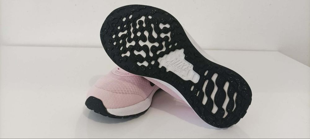 Детски маратонки Nike Revolution