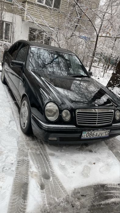 Mersedes-Benz E 280