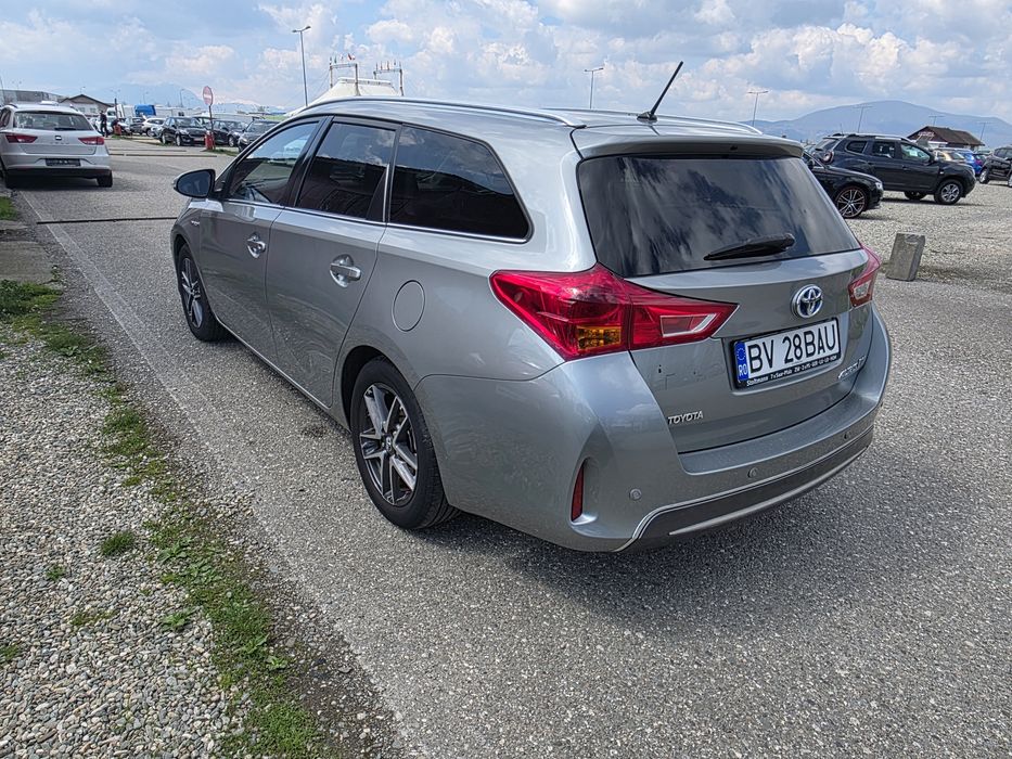 TOYOTA AURIS HYBRID 2014 160.000km