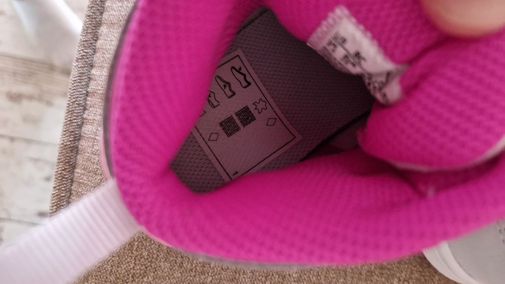 Нови Бебешки обувки Nike