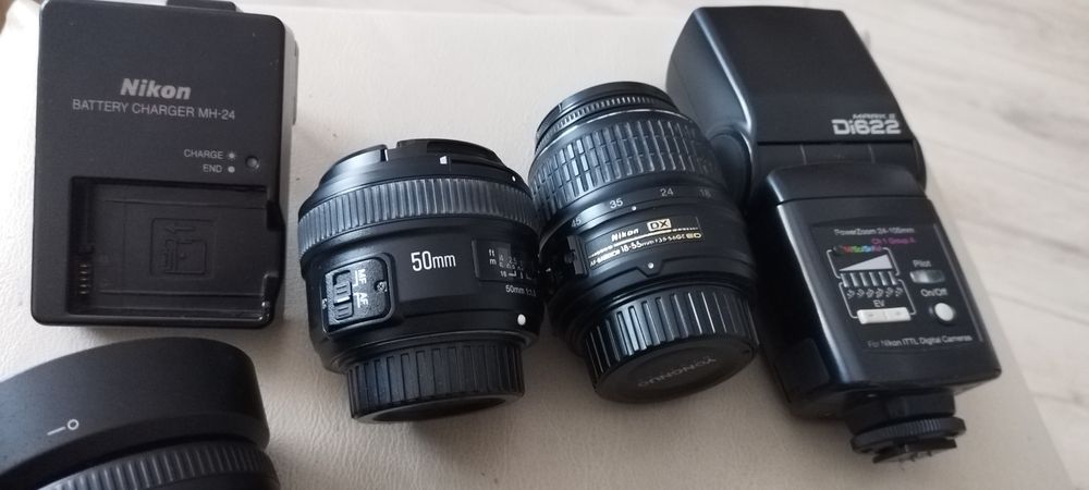 DSLR NIKON D-3100 - pachet complet