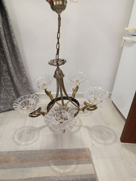 Люстры в отличном состоянии