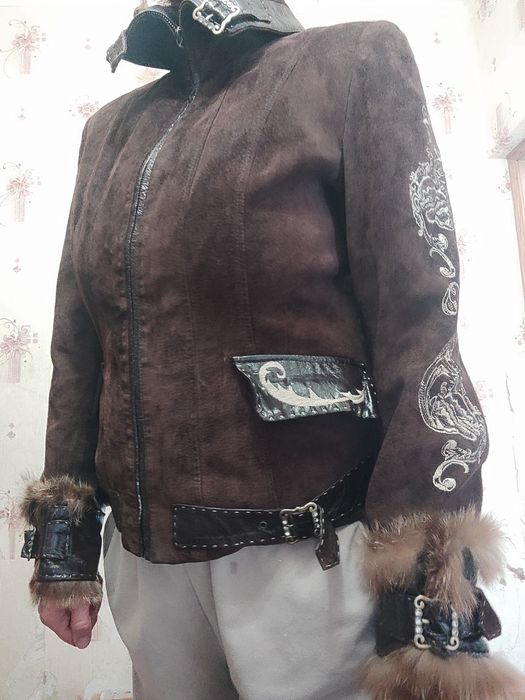 Шикарная   замшевая куртка!!!