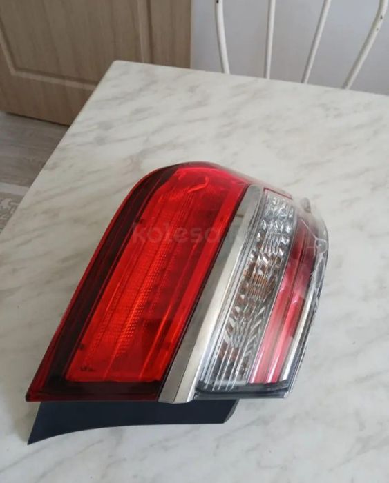 Фонарь задний камри 55 европеец