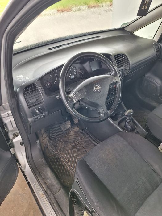 Opel        Zafira