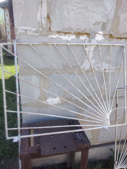 Решотки на окна.