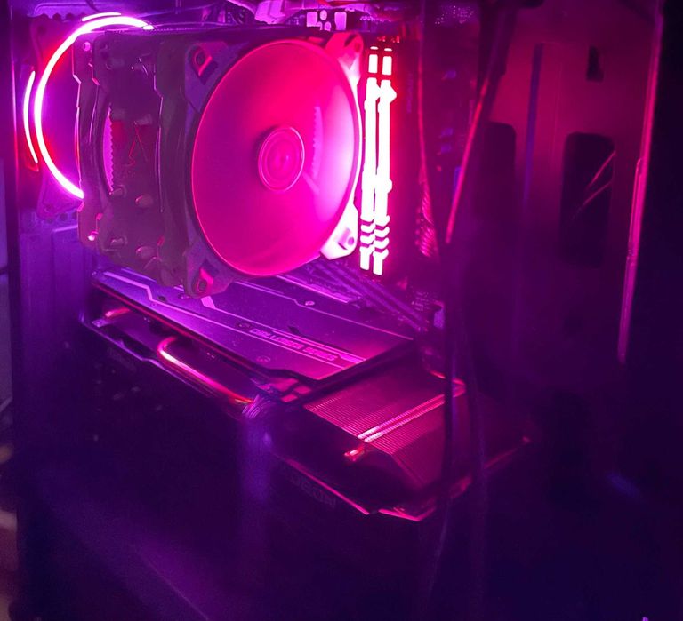 Servicii IT Complete: Mentenanță Hardware, Software și Consultanță PC