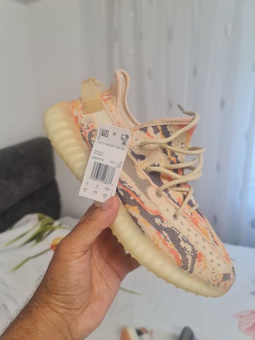 Yezzy noi cu eticheta toate marimile