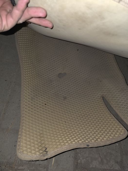 Продам ева полики на Lexus RX 300