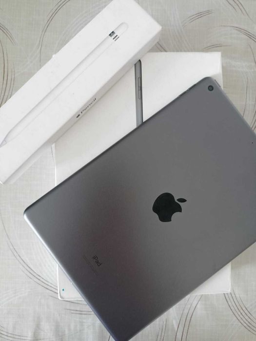 iPad (Айпад) 8 поколения с apple pencil