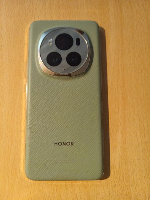 Honor Magic pro 6, 5600mAh батерия