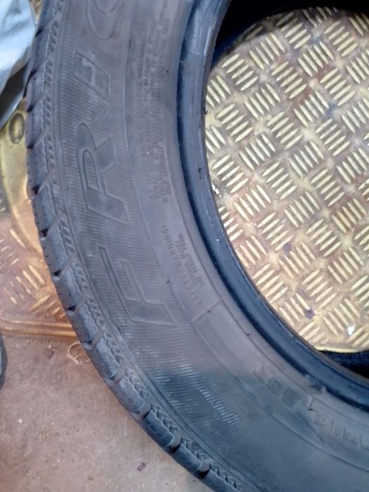 Продавам зимни гуми