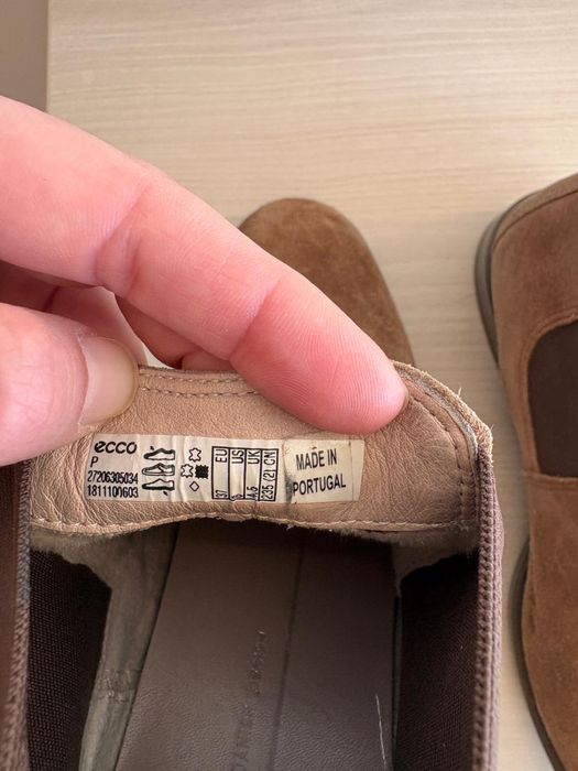 Botine ECCO din piele intoarsa