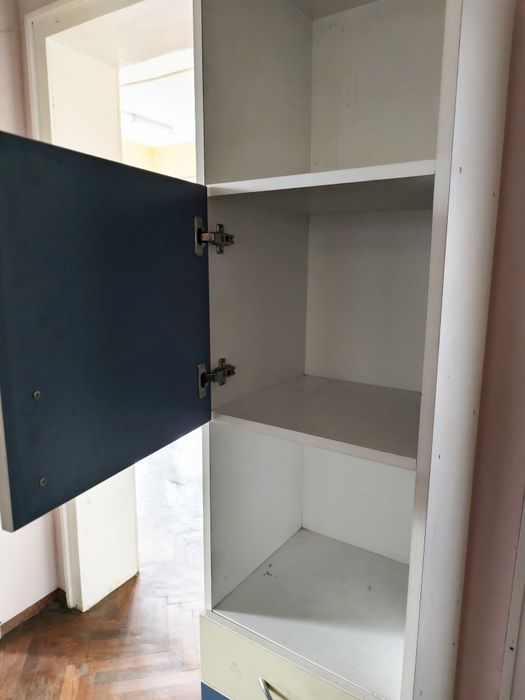 Етажерка - втора употреба