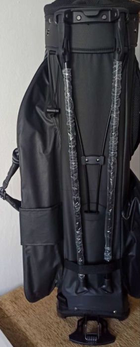 Geanta de golf rezistenta la apa - noua in cutie