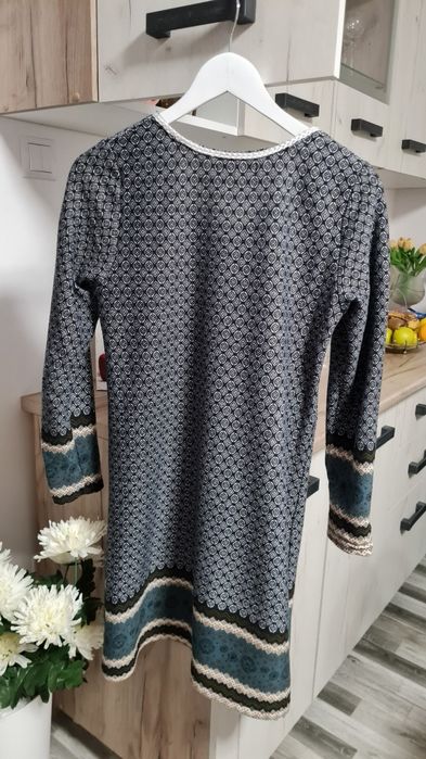 Rochie casual, potrivita pentru sezonul rece