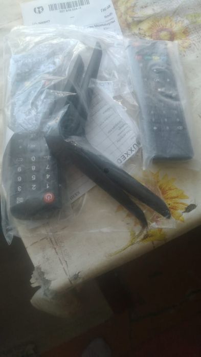 Продам телевизор с приставкой