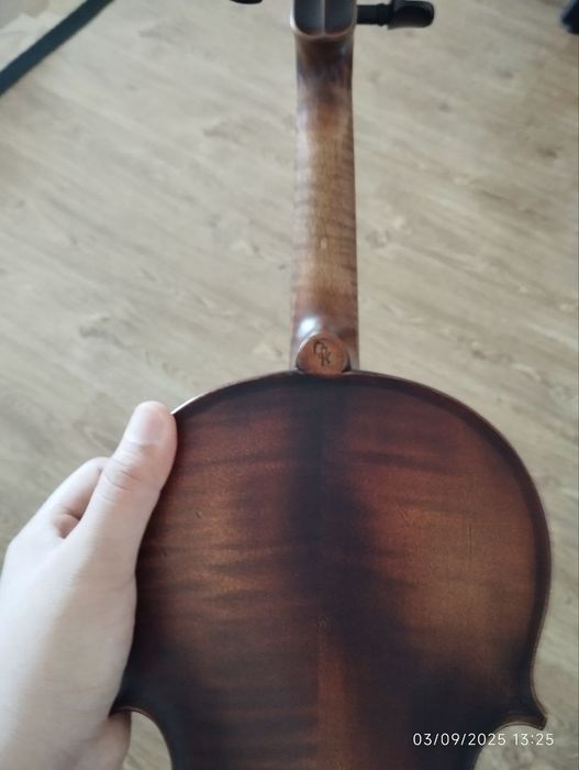 Skripka Germaniyada ishlab chiqarilgan !